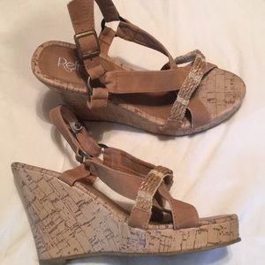 Refresh size 7 1/2 wedges